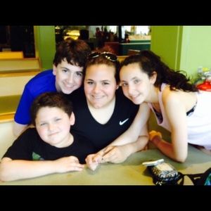 Meet your Posher, Victoria